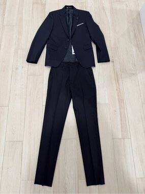 Zara Navy Suit Men's 36R NWT